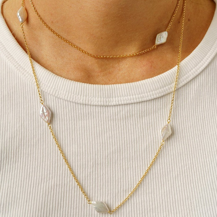 DIAMOND SHAPED PEARL NECKLACE