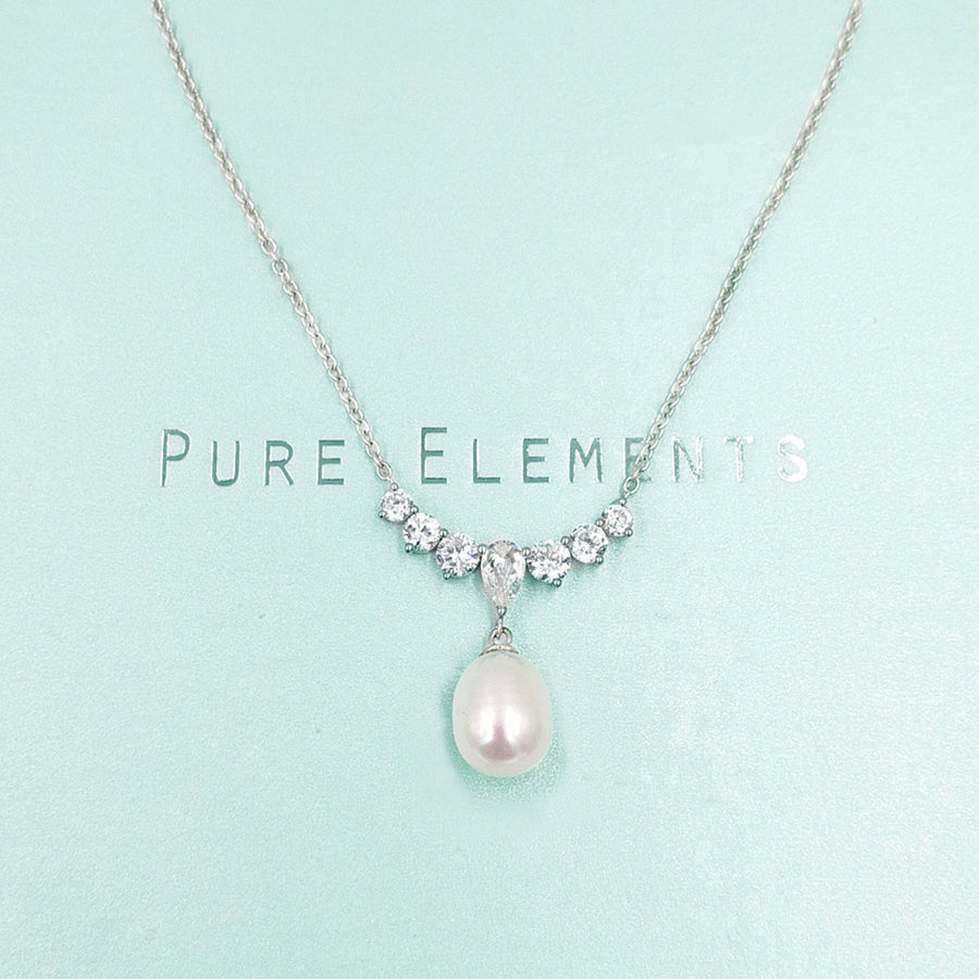 CELEBRATION PEARL PENDANT