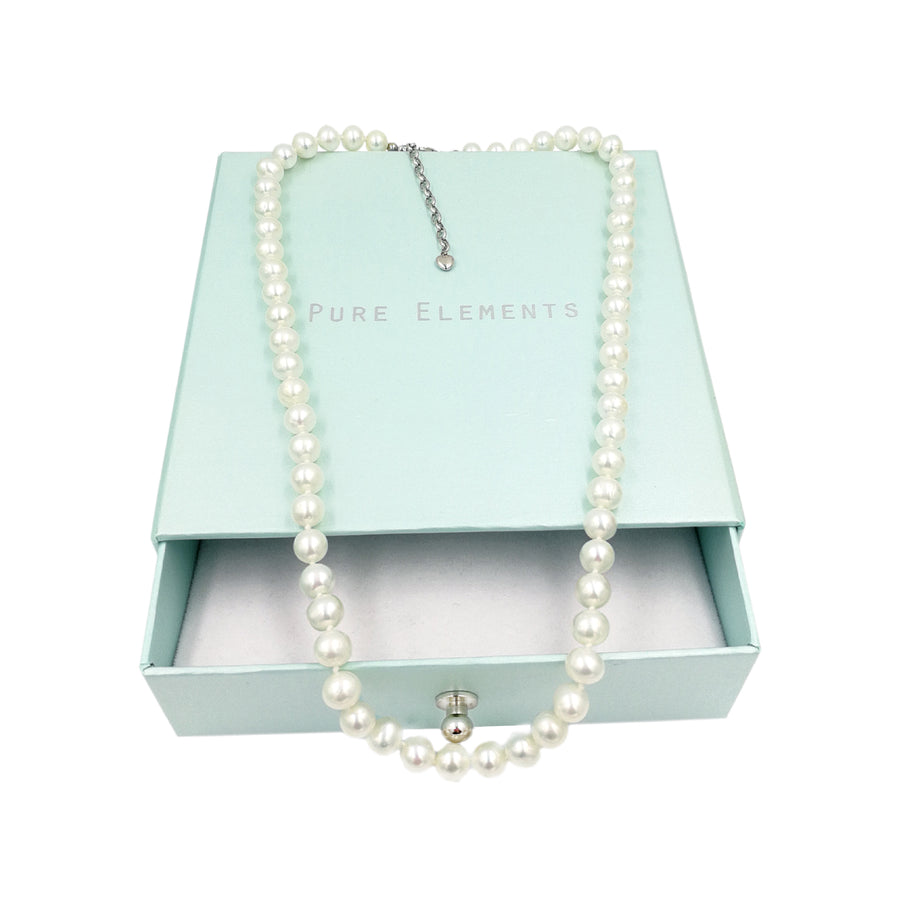CLASSIC PEARL NECKLACE